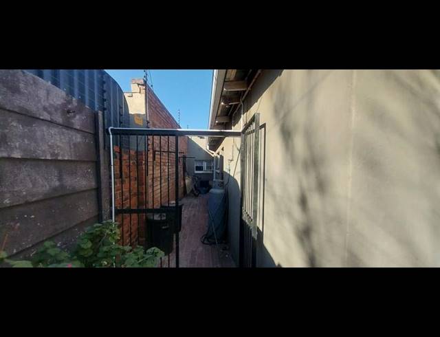 5 BEDROOM HOUSE FOR SALE IN WYCHWOOD